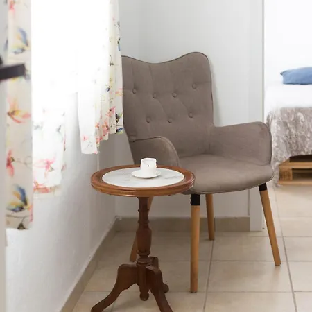Bed and breakfast Backpackerroom's *