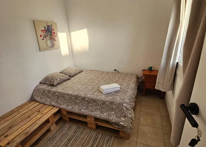 فندق مبيت وإفطار Backpackerroom's *