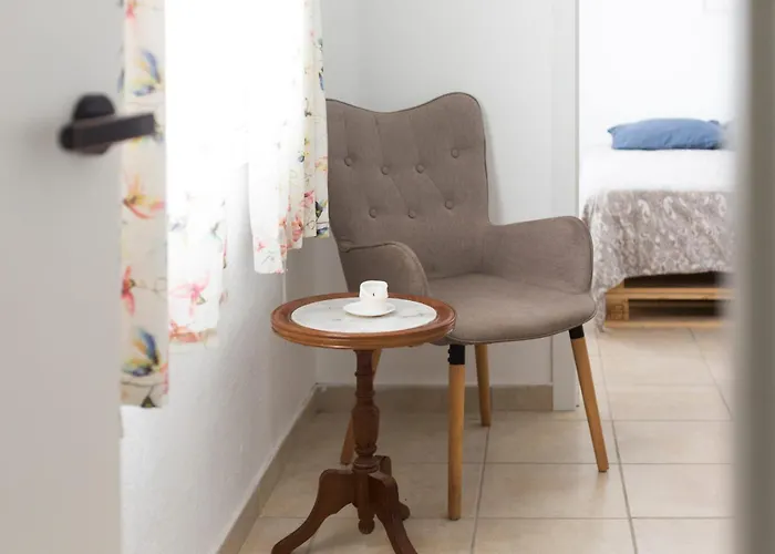 فندق مبيت وإفطار Backpackerroom's *